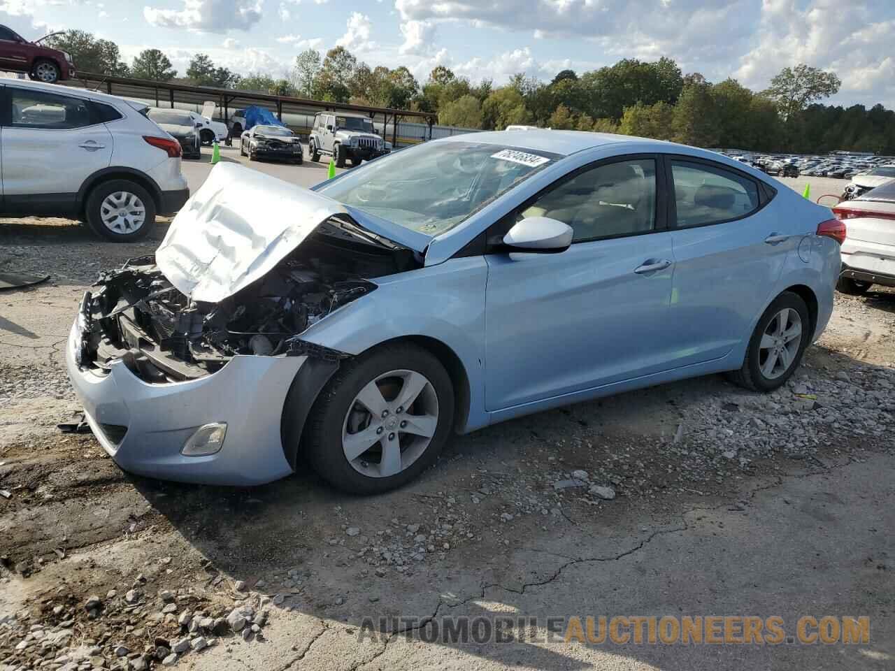 KMHDH4AE7DU845711 HYUNDAI ELANTRA 2013