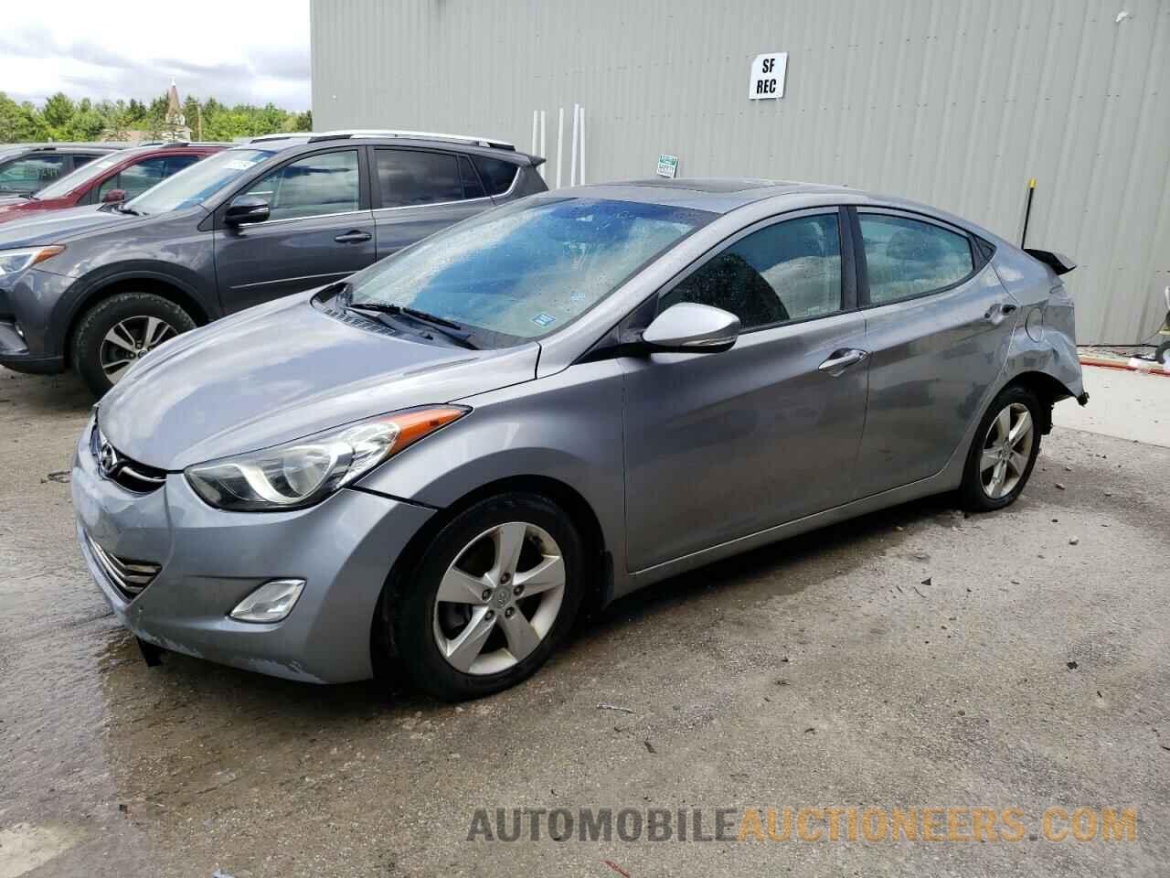 KMHDH4AE7DU853906 HYUNDAI ELANTRA 2013