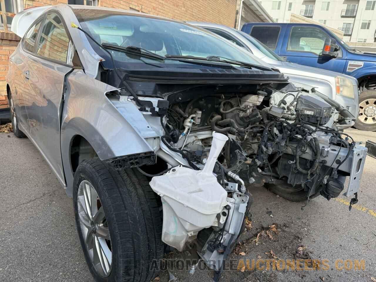 KMHDH4AE7FU300837 HYUNDAI ELANTRA 2015