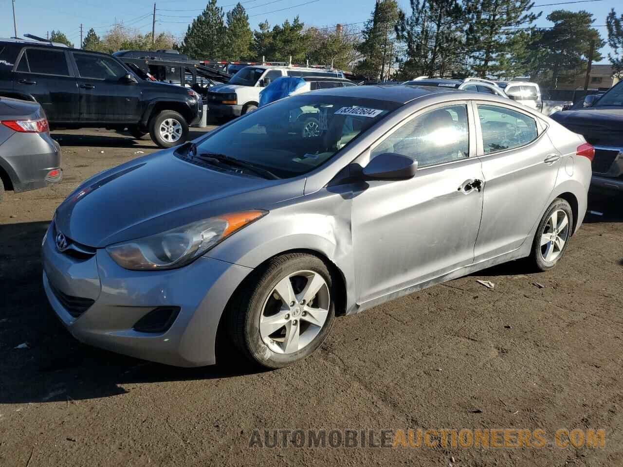 KMHDH4AE8BU172991 HYUNDAI ELANTRA 2011