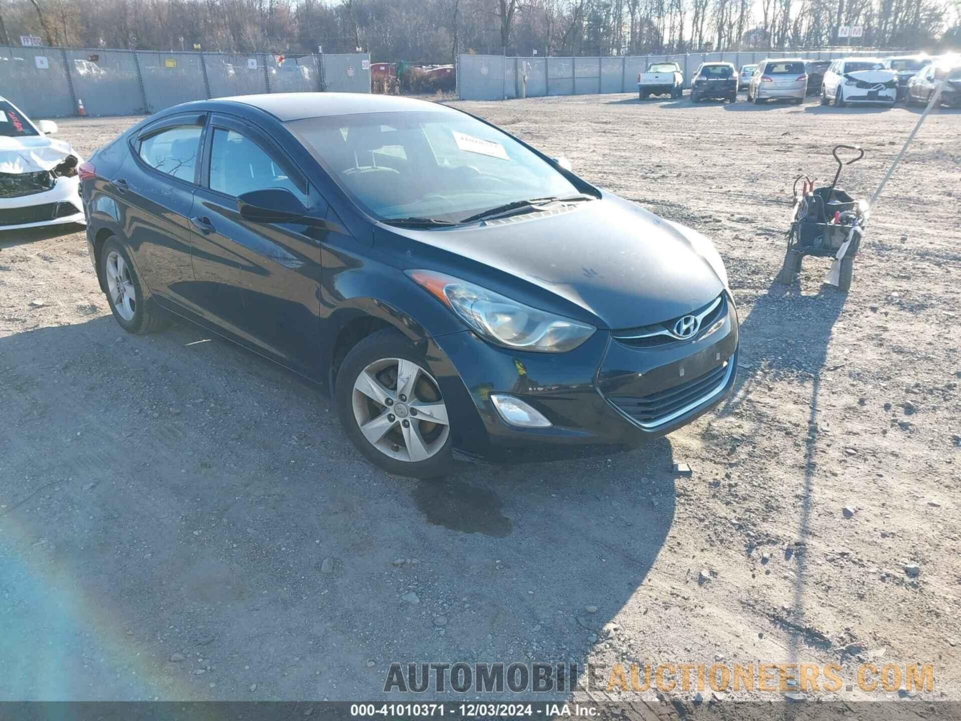 KMHDH4AE8CU425437 HYUNDAI ELANTRA 2012