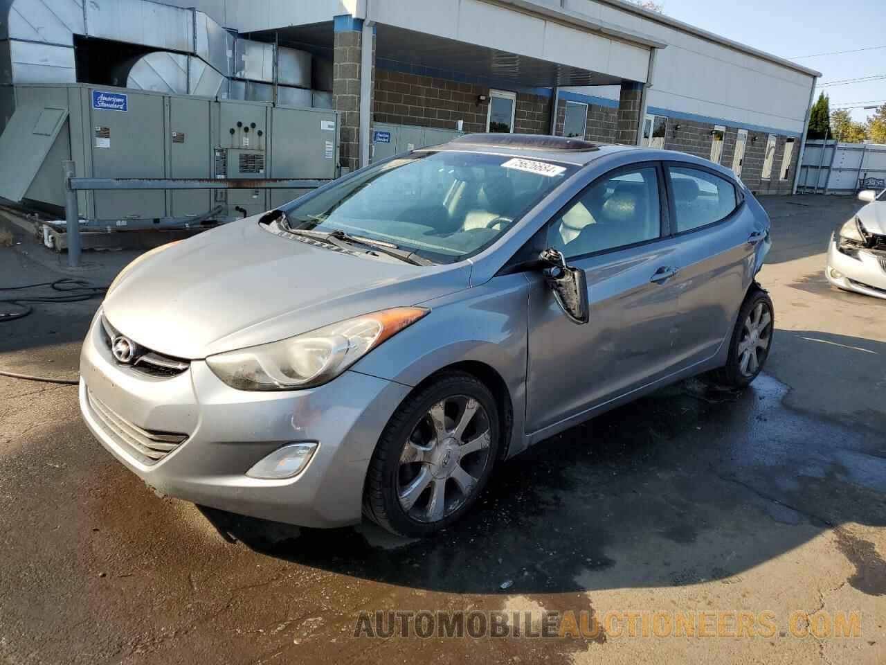 KMHDH4AE8DU519366 HYUNDAI ELANTRA 2013