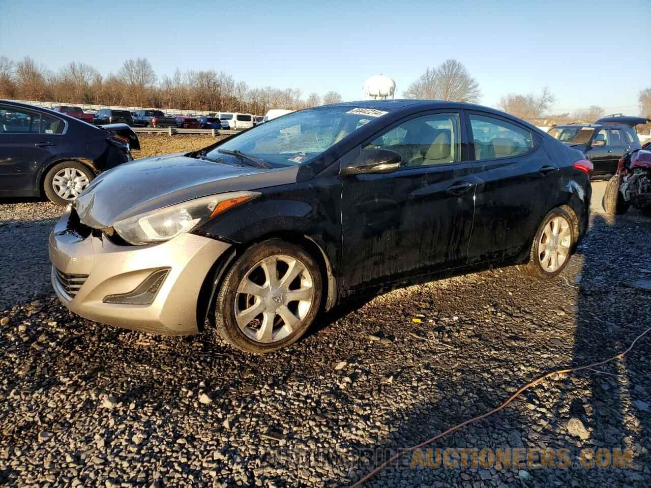 KMHDH4AE8DU688318 HYUNDAI ELANTRA 2013