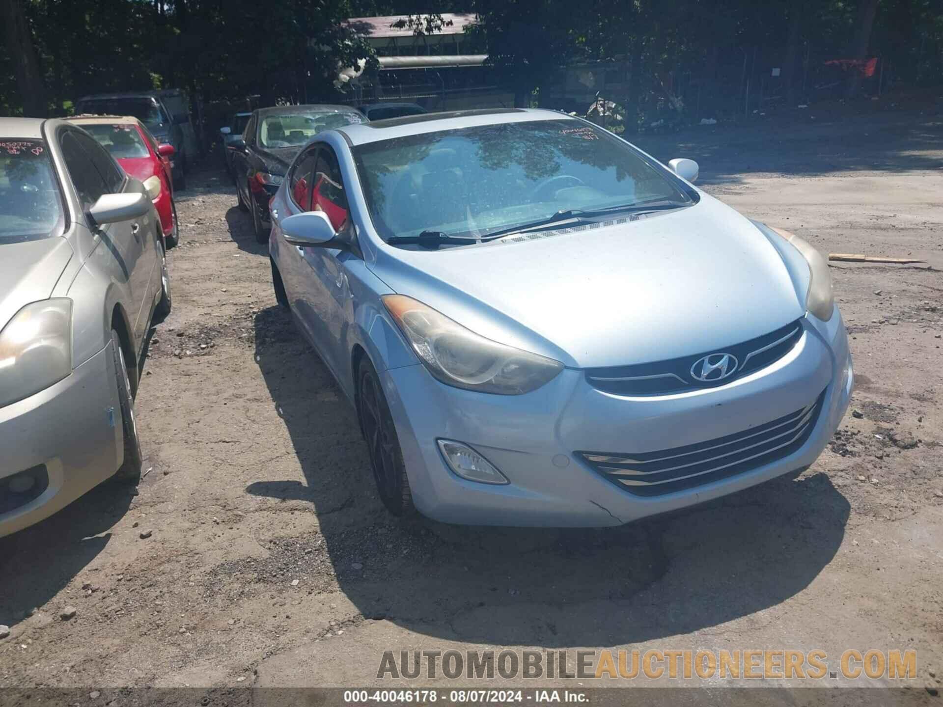 KMHDH4AE8DU712598 HYUNDAI ELANTRA 2013