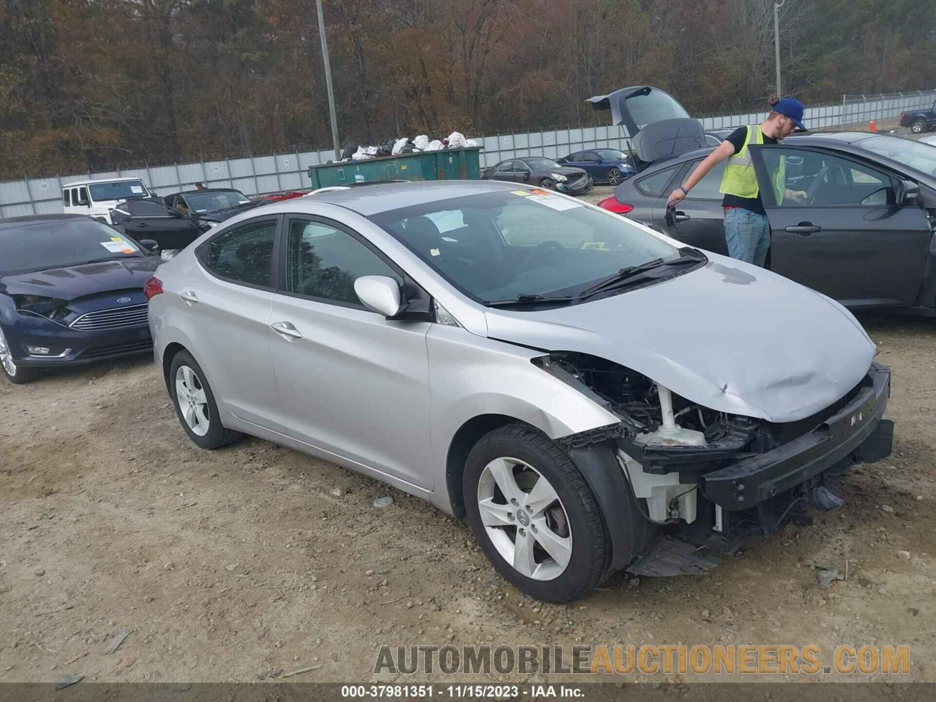 KMHDH4AE8DU826908 HYUNDAI ELANTRA 2013