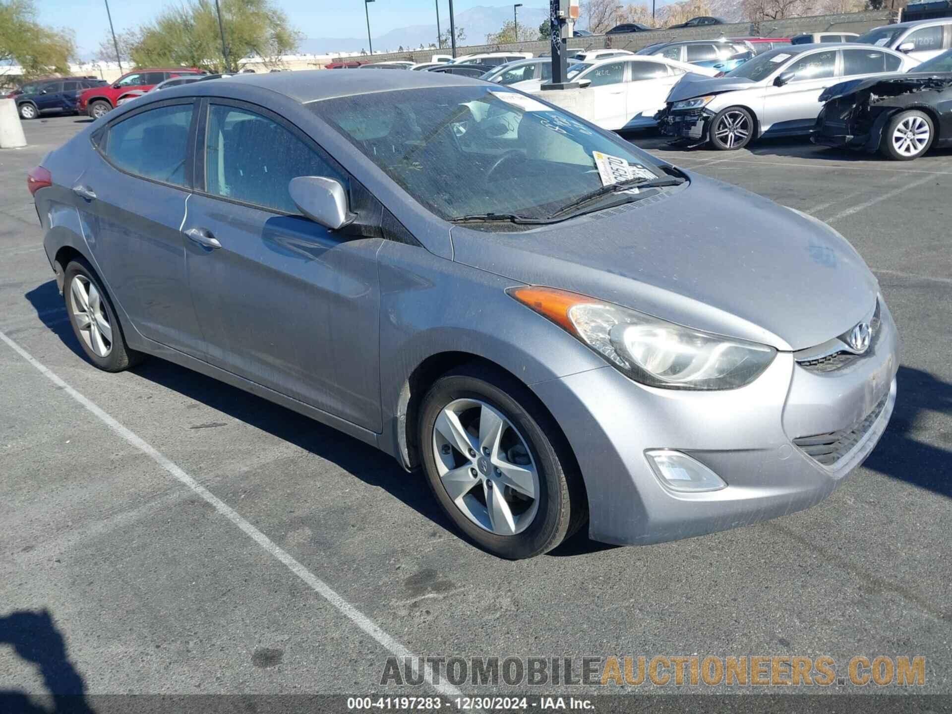 KMHDH4AE8DU902322 HYUNDAI ELANTRA 2013