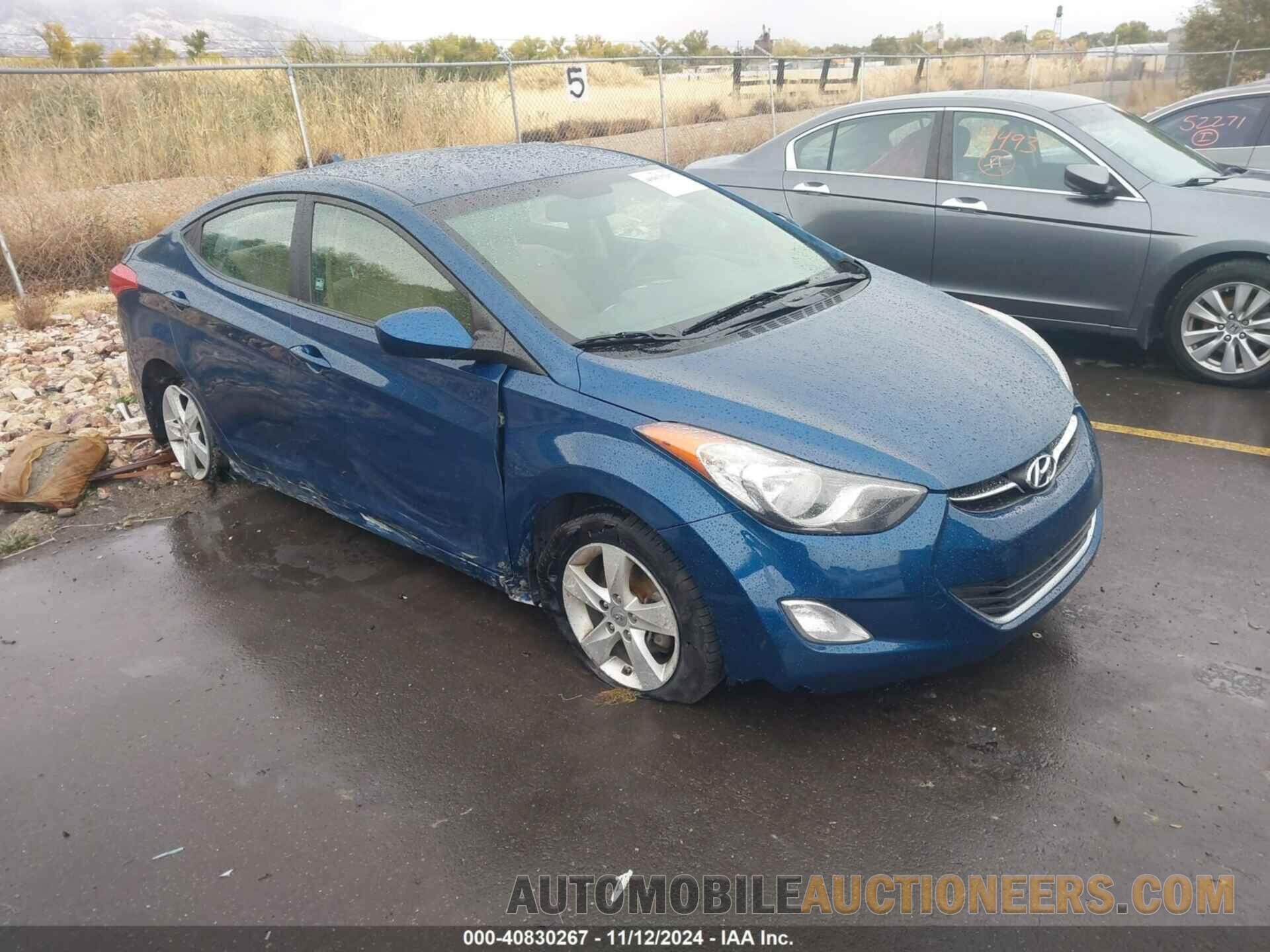 KMHDH4AE8DU971897 HYUNDAI ELANTRA 2013