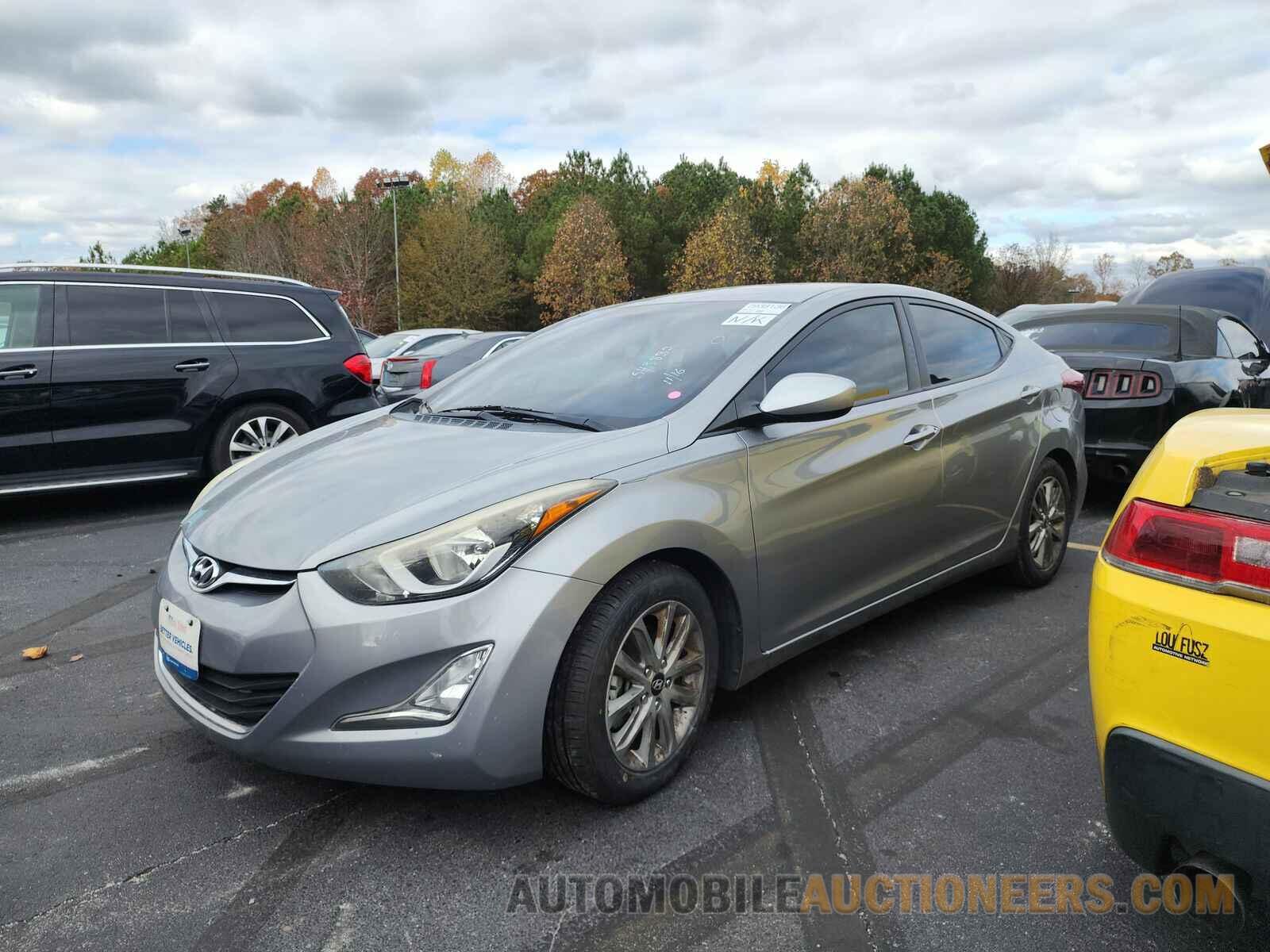 KMHDH4AE8GU543882 Hyundai Elantra SE 2016