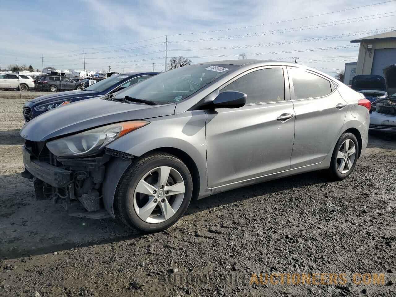 KMHDH4AE9BU153298 HYUNDAI ELANTRA 2011