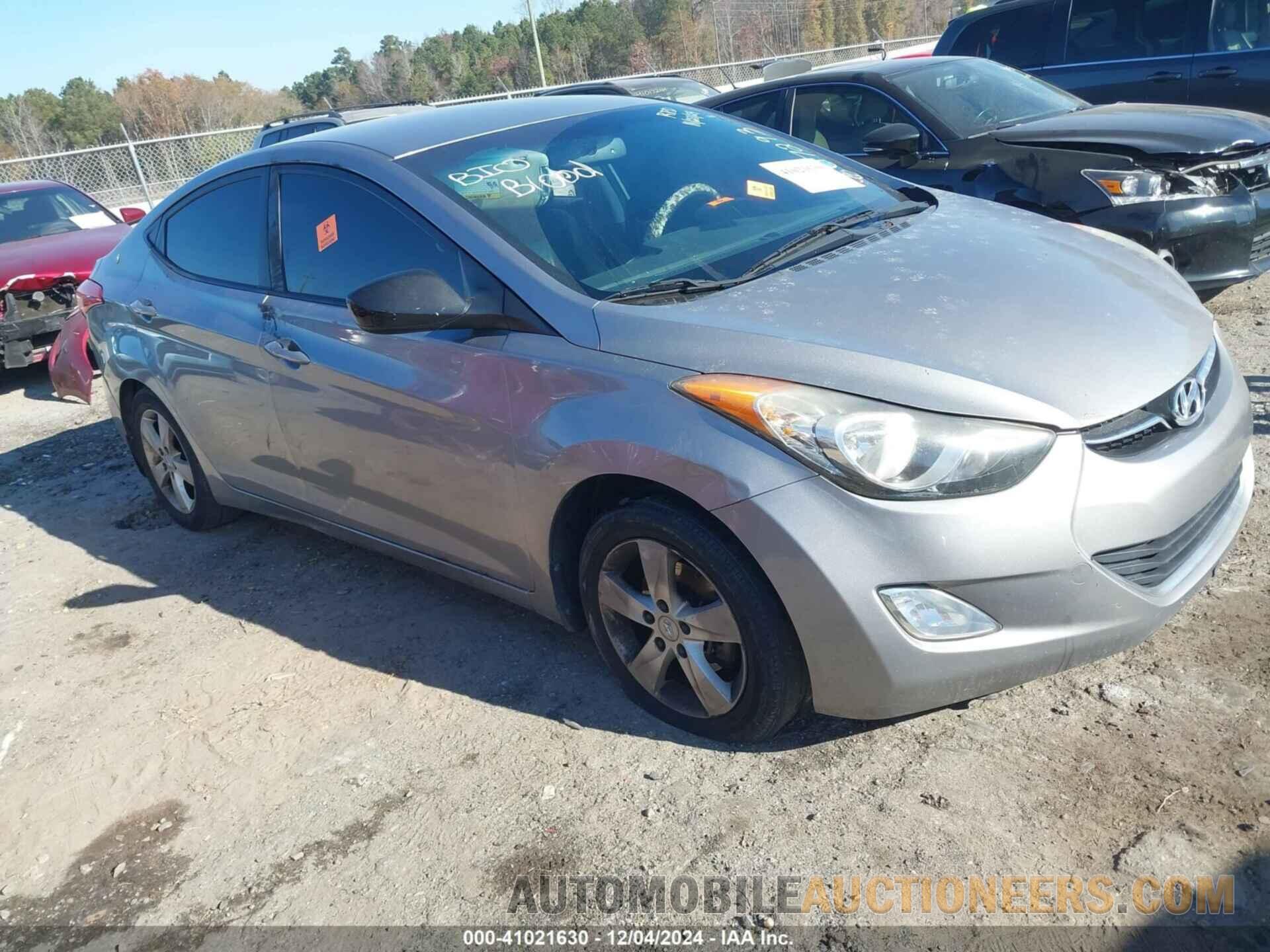 KMHDH4AE9DU607293 HYUNDAI ELANTRA 2013