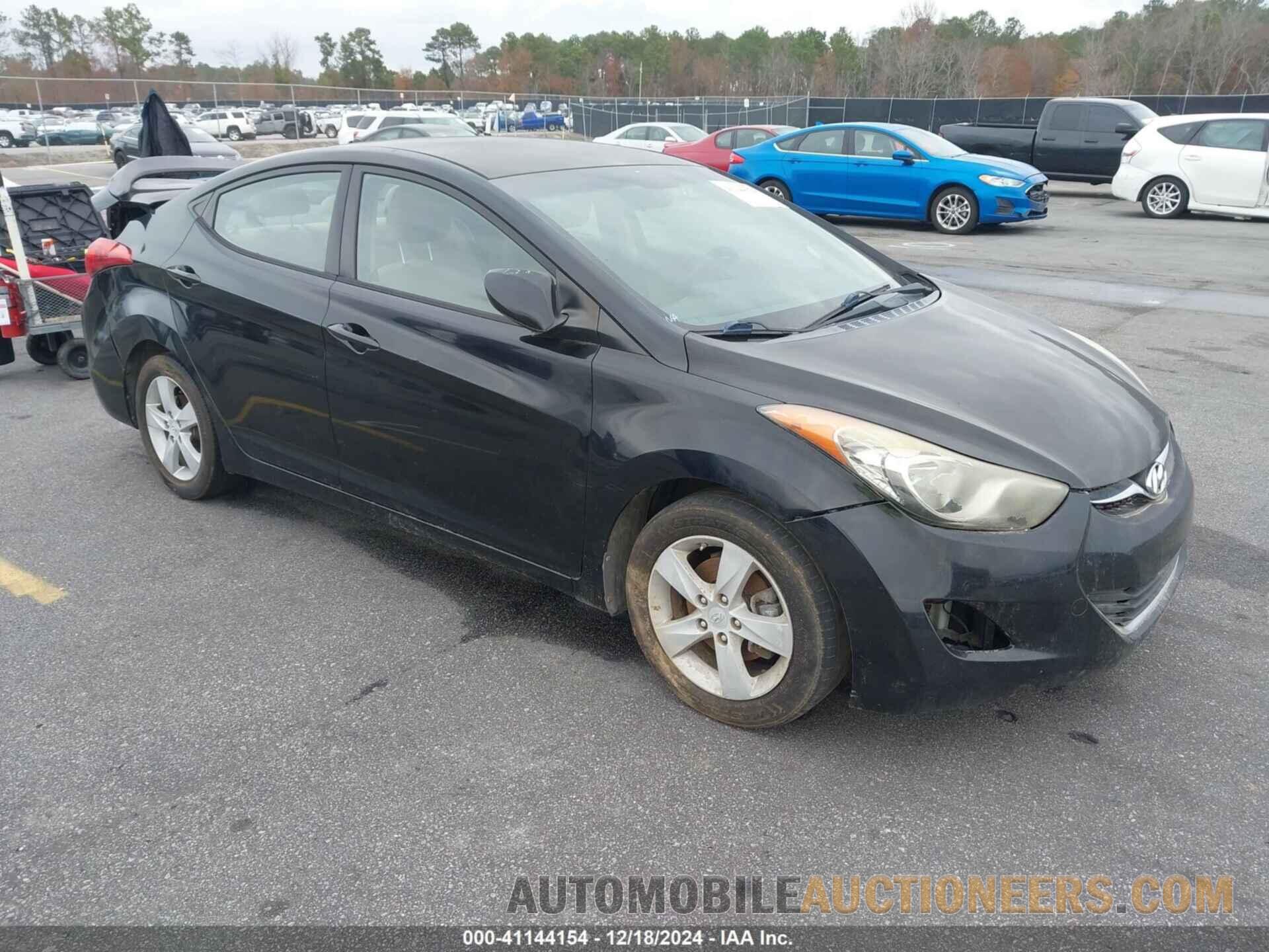 KMHDH4AE9DU757372 HYUNDAI ELANTRA 2013