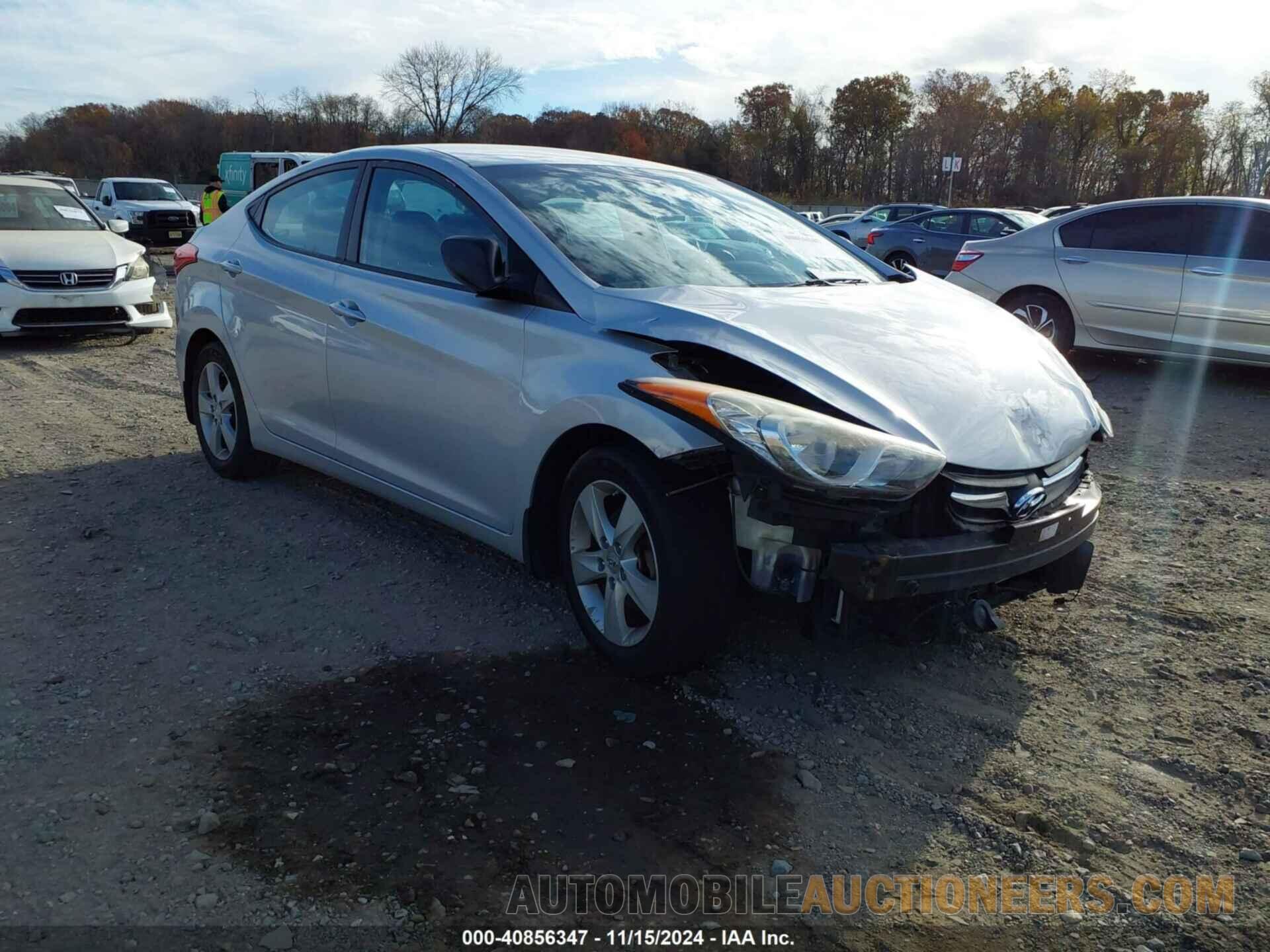 KMHDH4AE9DU861179 HYUNDAI ELANTRA 2013