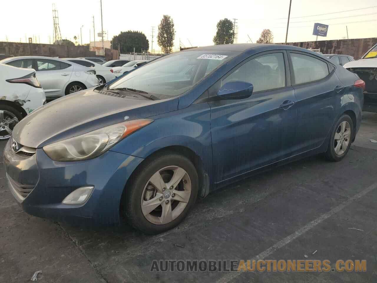 KMHDH4AE9DU957264 HYUNDAI ELANTRA 2013