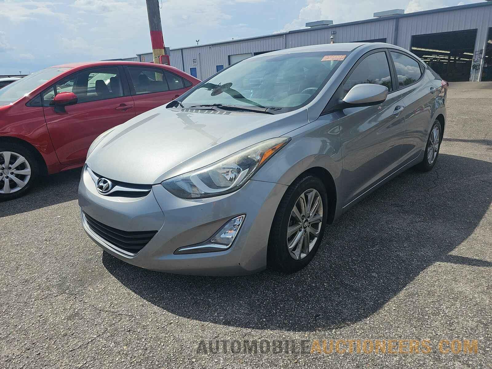 KMHDH4AEXGU477884 Hyundai Elantra SE 2016