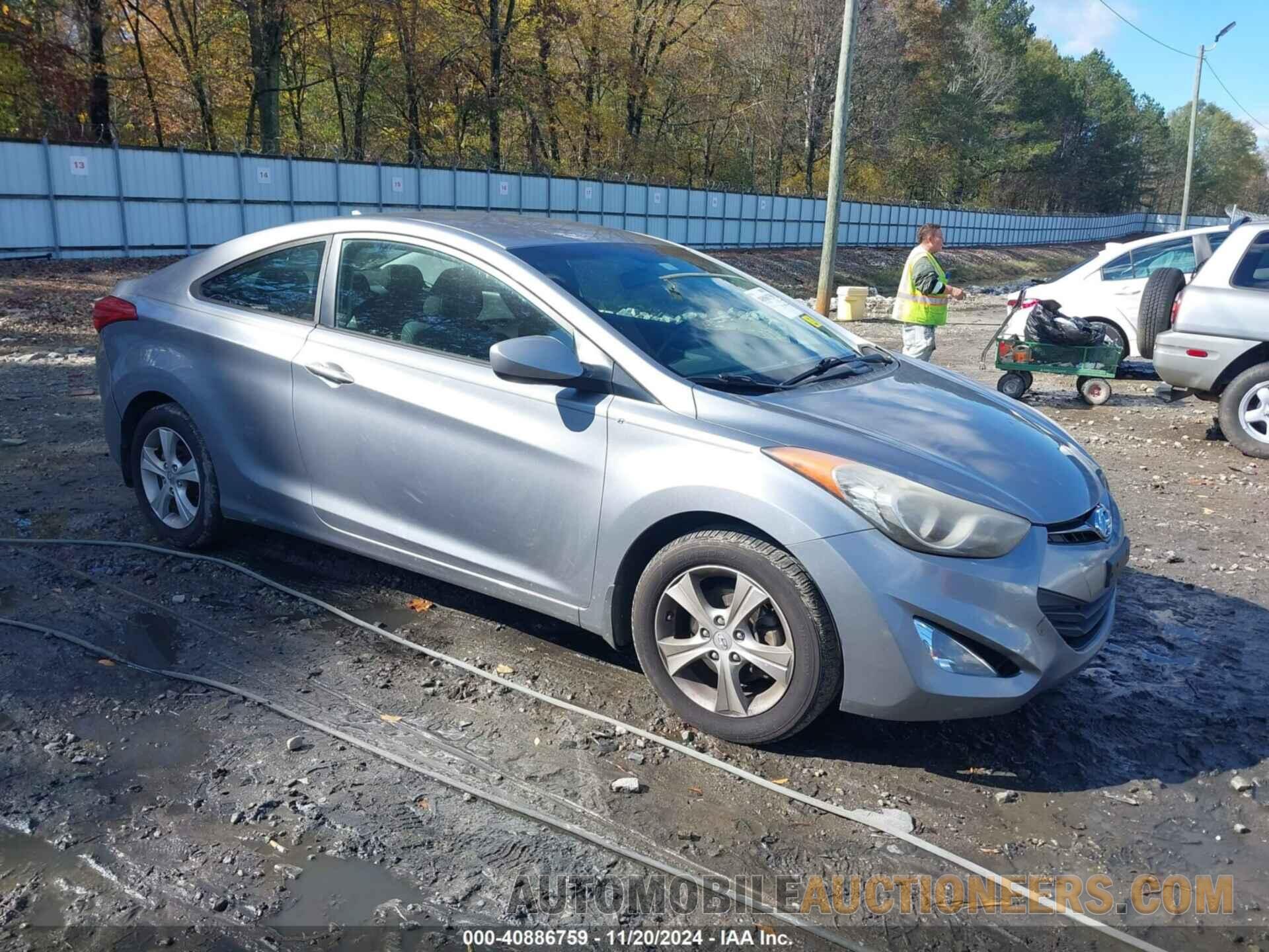 KMHDH6AE2DU016878 HYUNDAI ELANTRA 2013