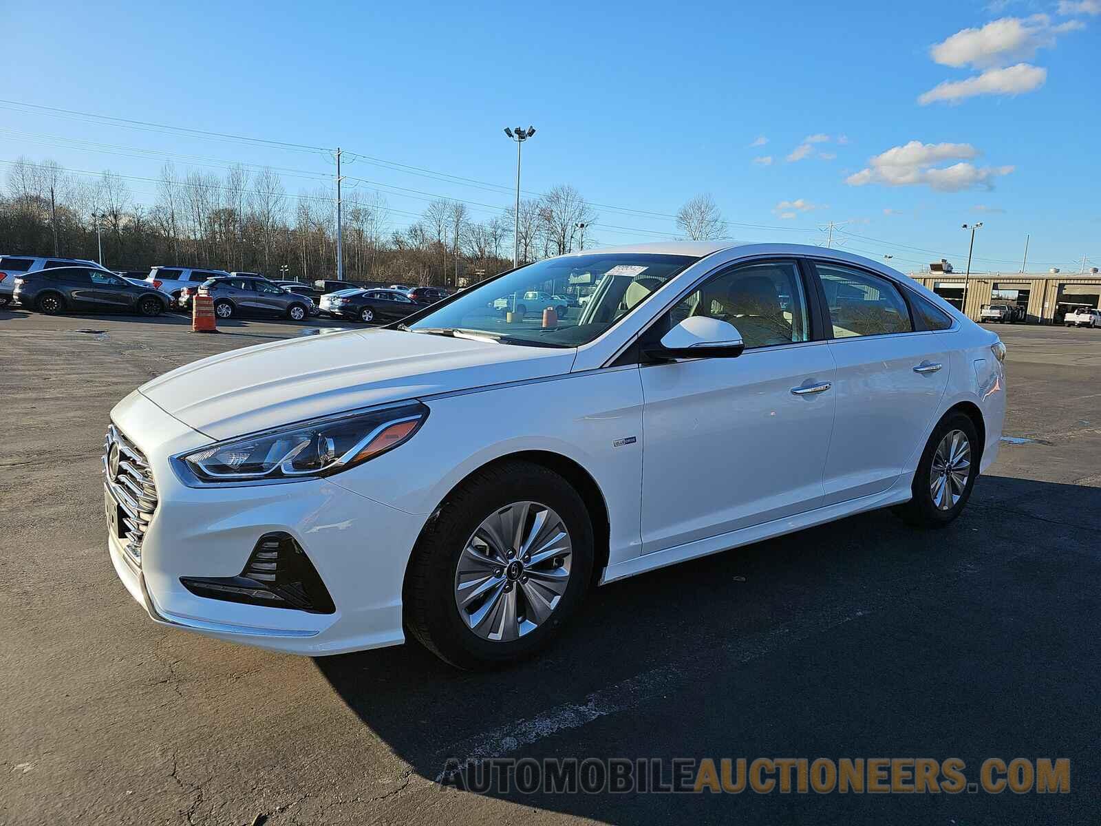 KMHE24L31KA087638 Hyundai Sonata Hybrid 2019