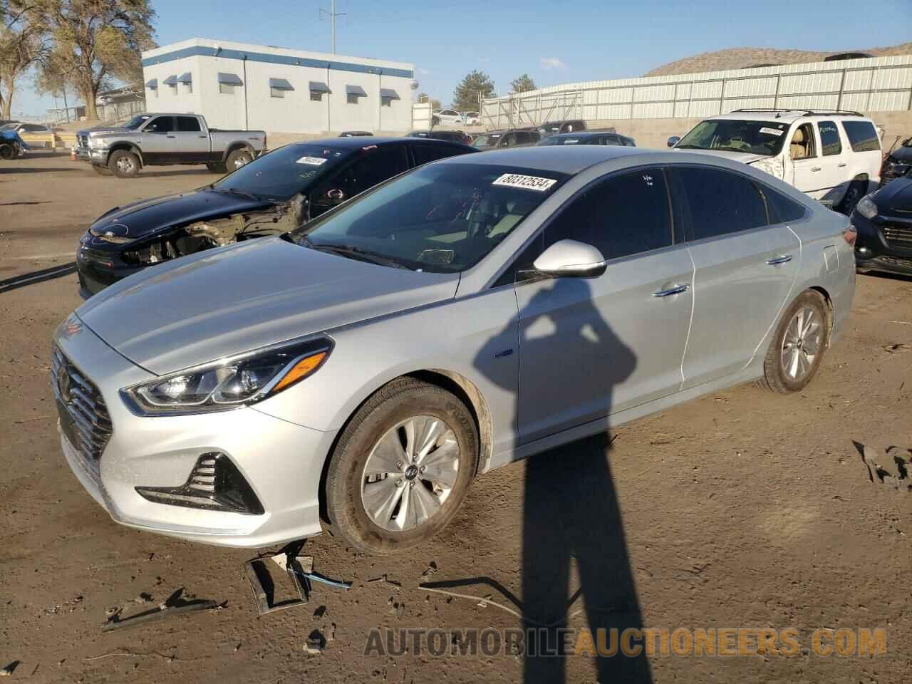 KMHE24L39JA086803 HYUNDAI SONATA 2018