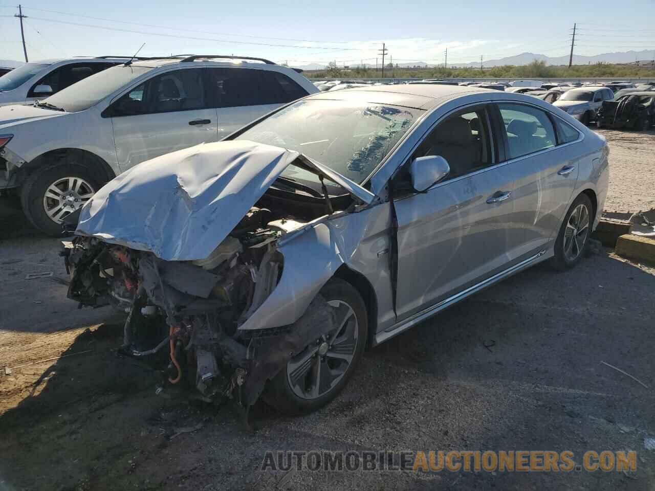 KMHE34L3XKA090423 HYUNDAI SONATA 2019