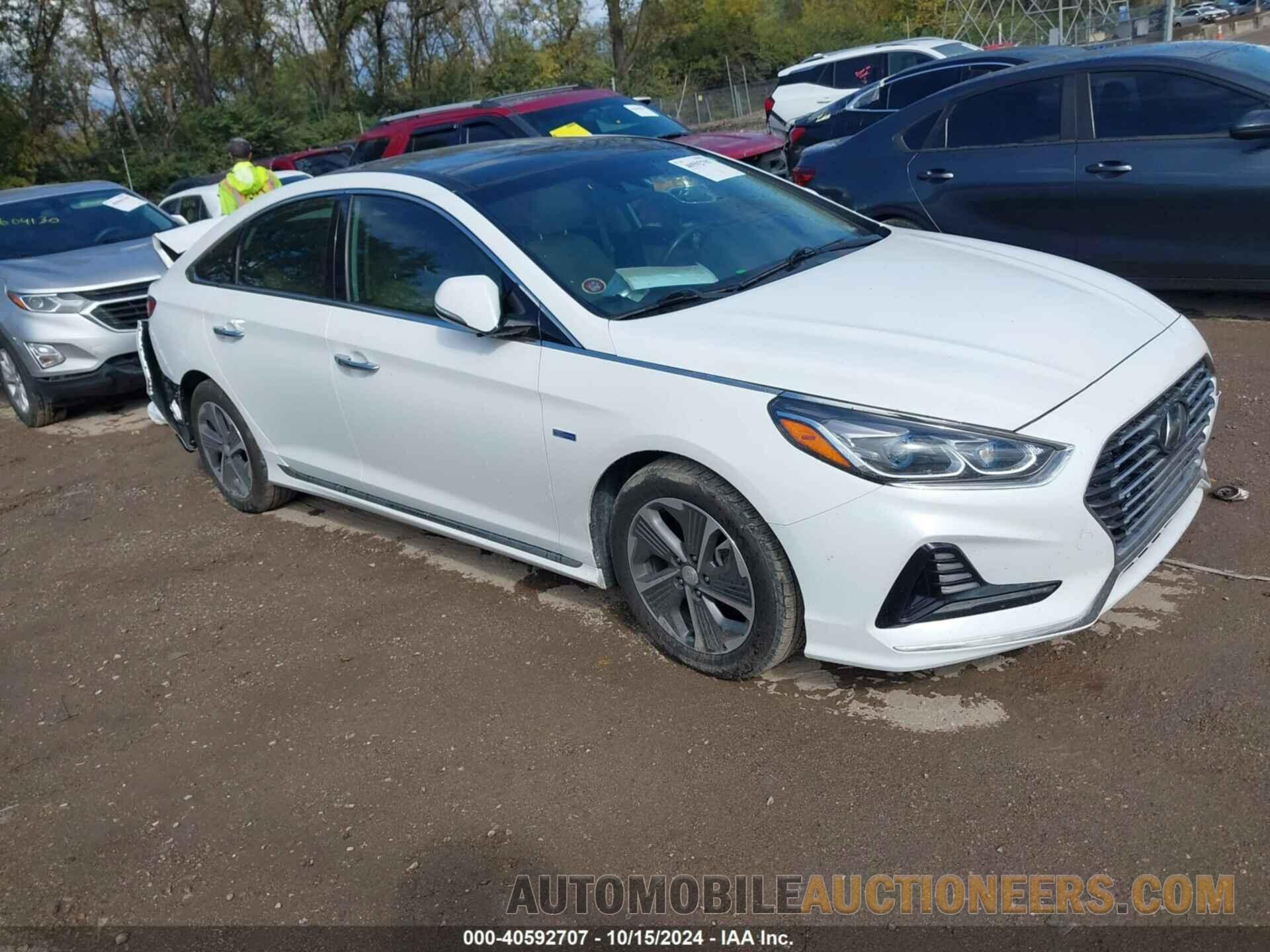 KMHE34L3XKA092592 HYUNDAI SONATA HYBRID 2019