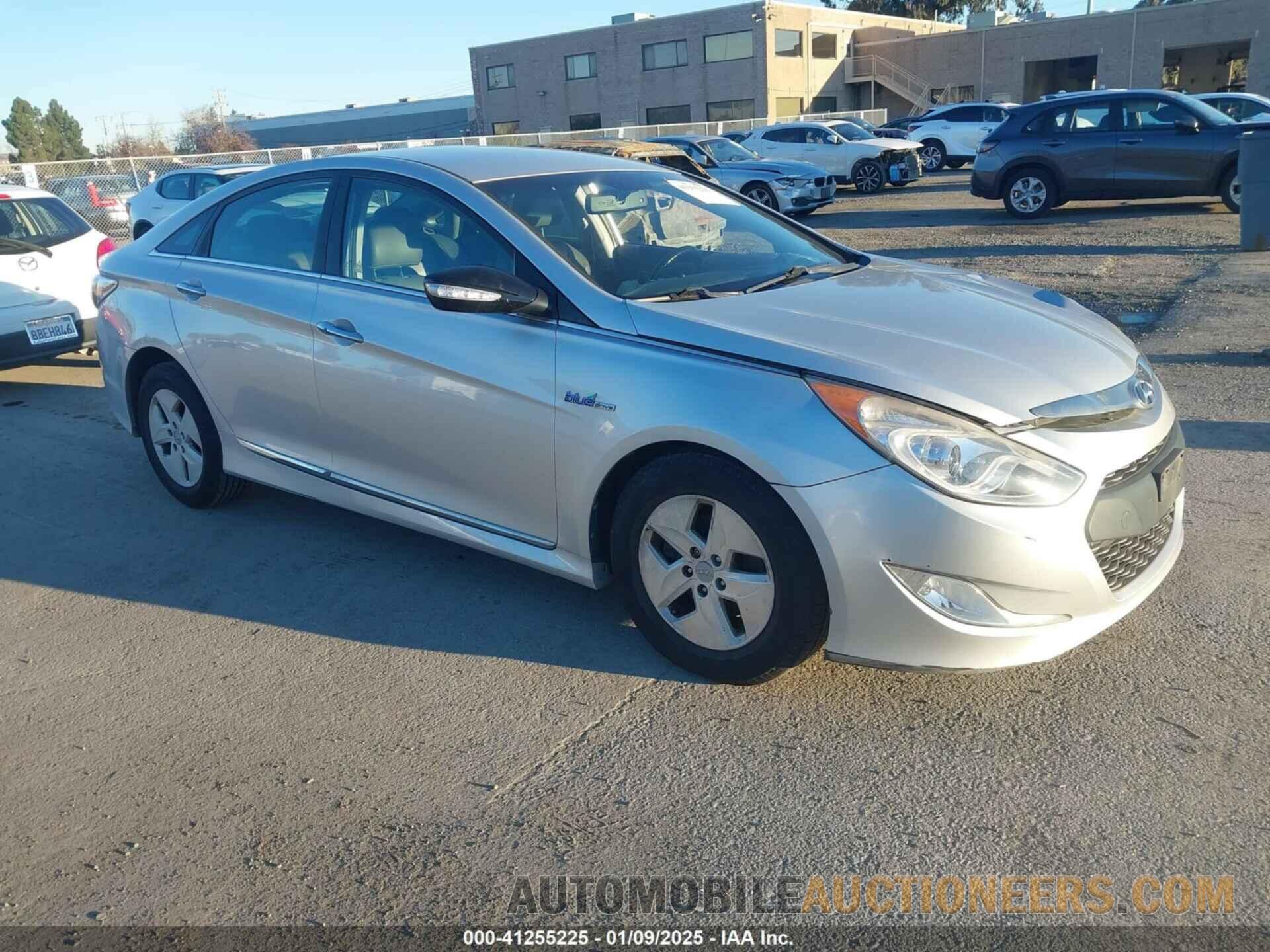 KMHEC4A40CA034990 HYUNDAI SONATA HYBRID 2012