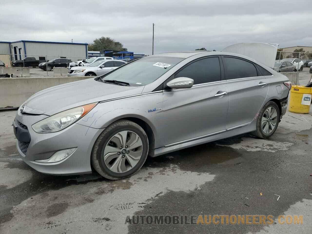 KMHEC4A40DA100875 HYUNDAI SONATA 2013