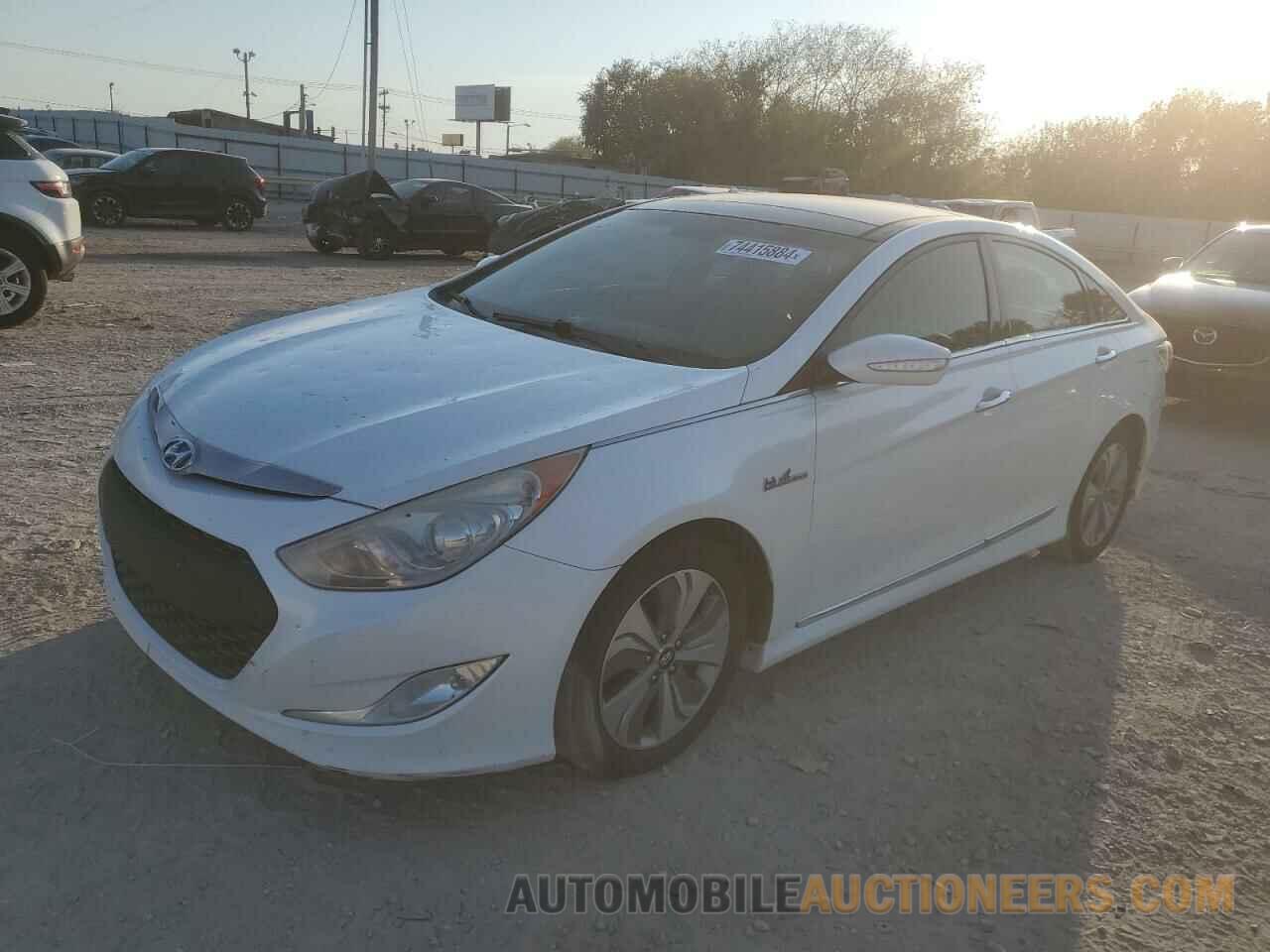 KMHEC4A40FA120045 HYUNDAI SONATA 2015