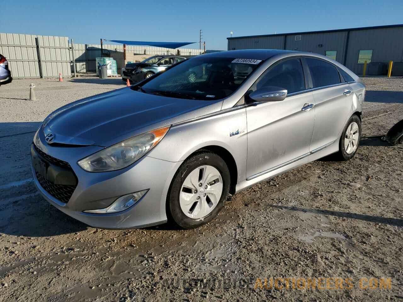 KMHEC4A40FA137797 HYUNDAI SONATA 2015