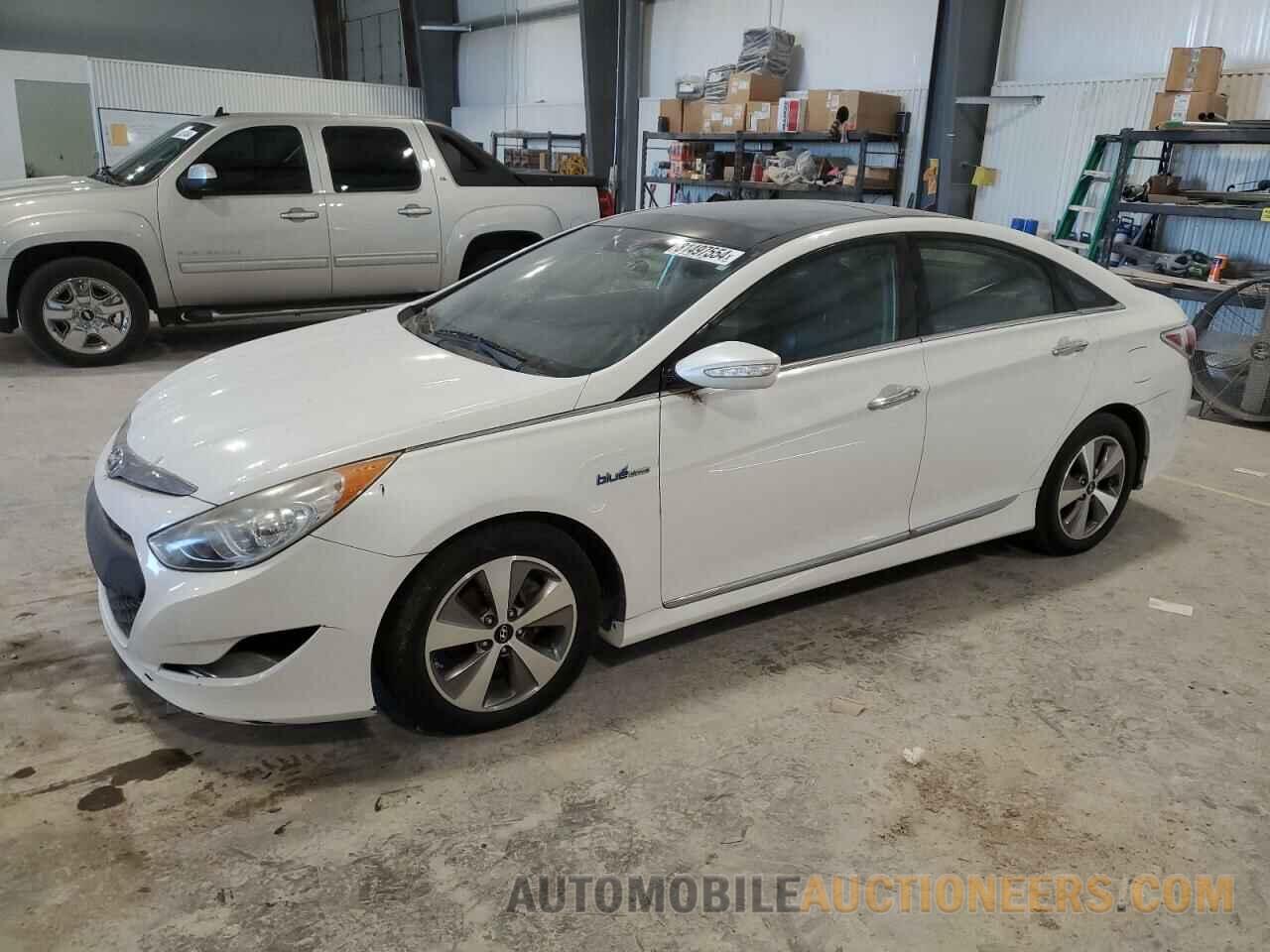 KMHEC4A41BA007196 HYUNDAI SONATA 2011