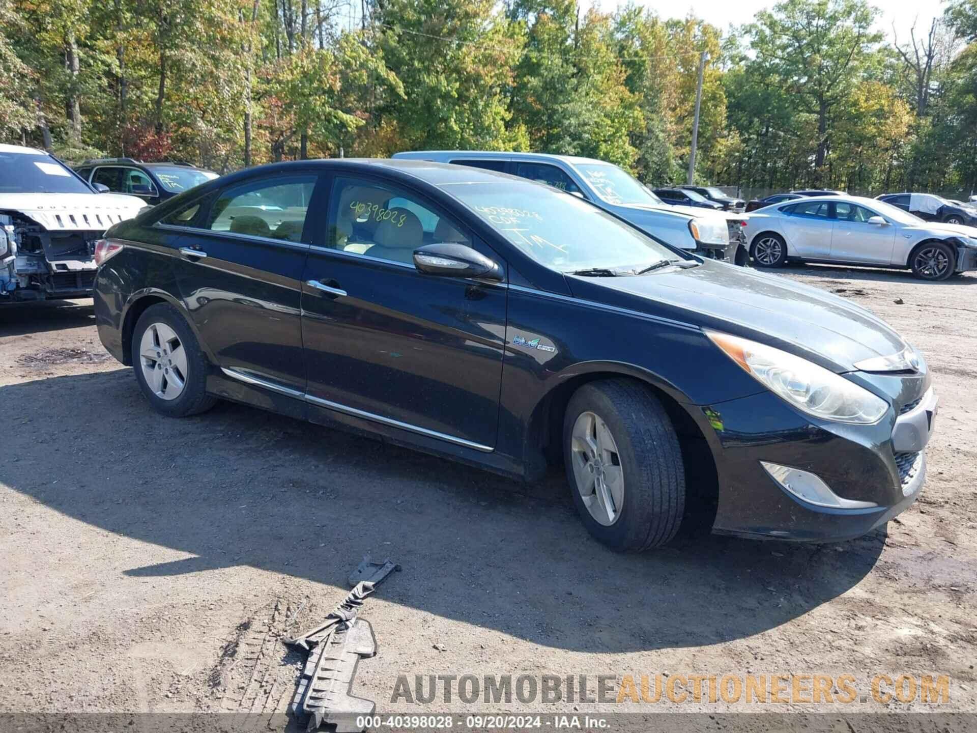 KMHEC4A41CA041852 HYUNDAI SONATA HYBRID 2012