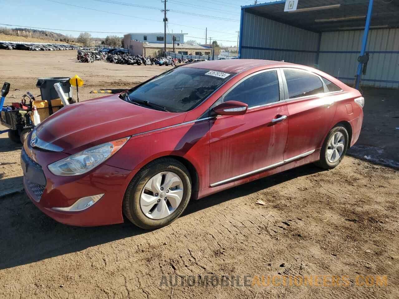 KMHEC4A41DA067465 HYUNDAI SONATA 2013