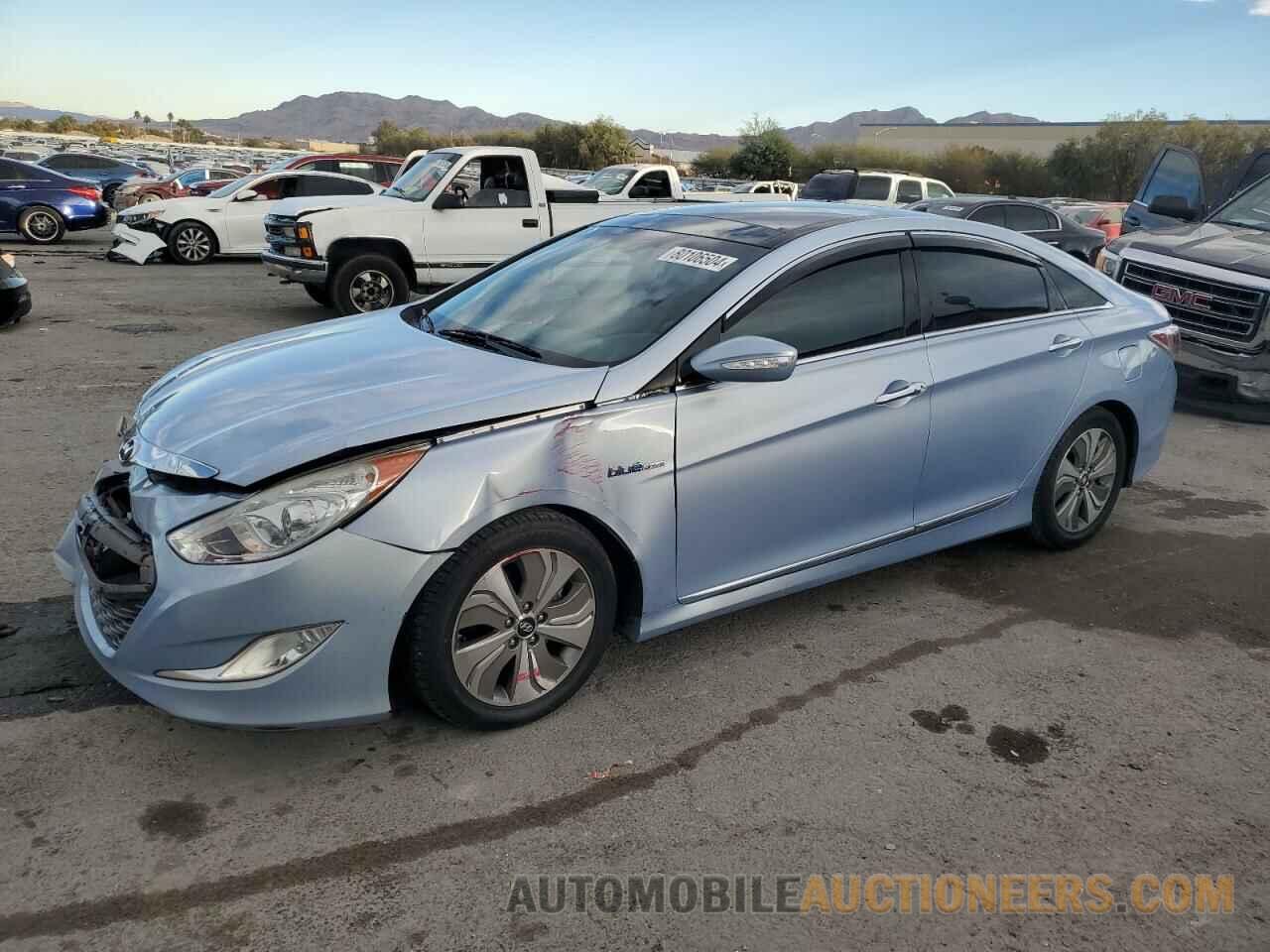 KMHEC4A41DA068065 HYUNDAI SONATA 2013