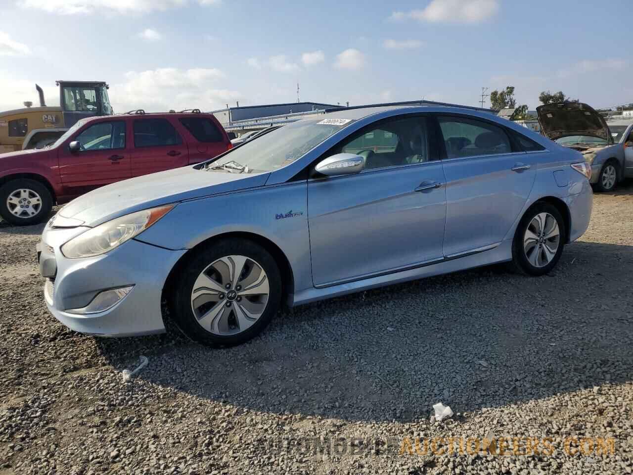 KMHEC4A41DA089627 HYUNDAI SONATA 2013