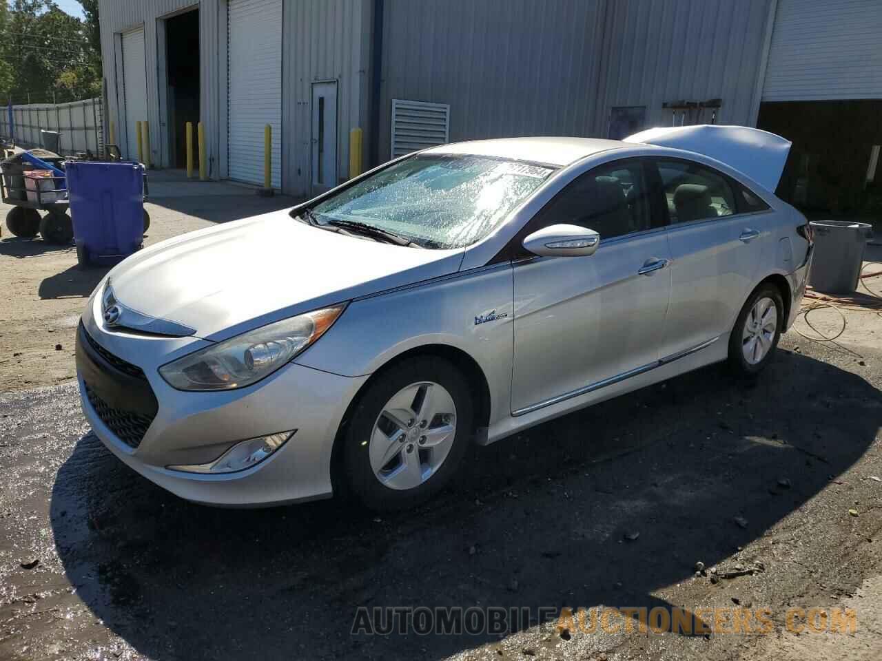 KMHEC4A41FA133824 HYUNDAI SONATA 2015