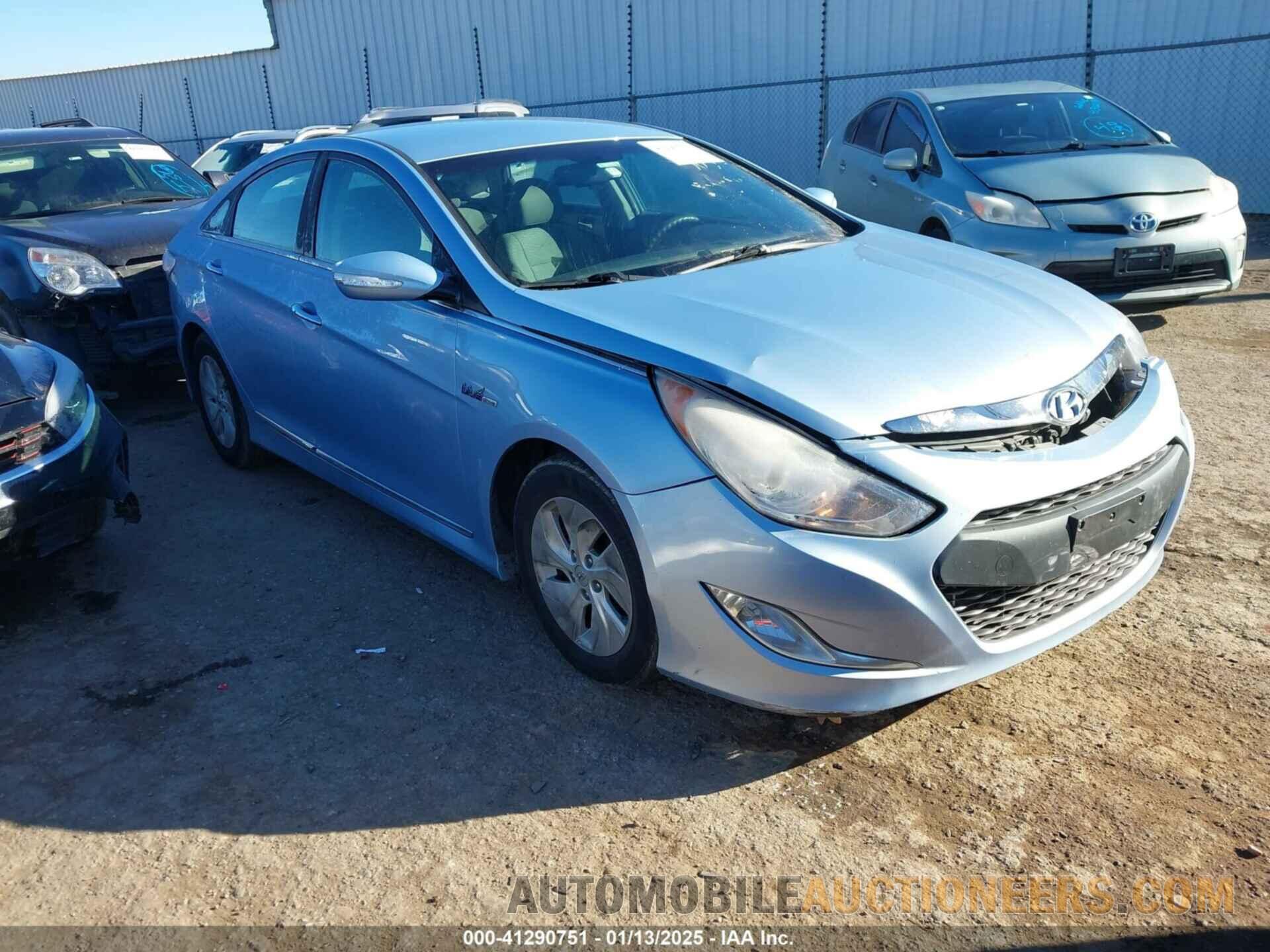 KMHEC4A41FA135055 HYUNDAI SONATA HYBRID 2015