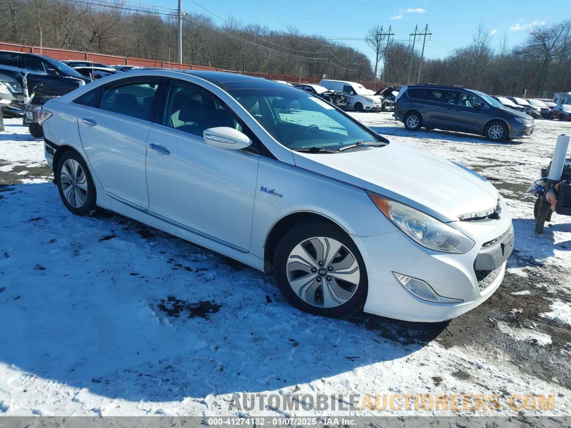 KMHEC4A41FA135590 HYUNDAI SONATA HYBRID 2015