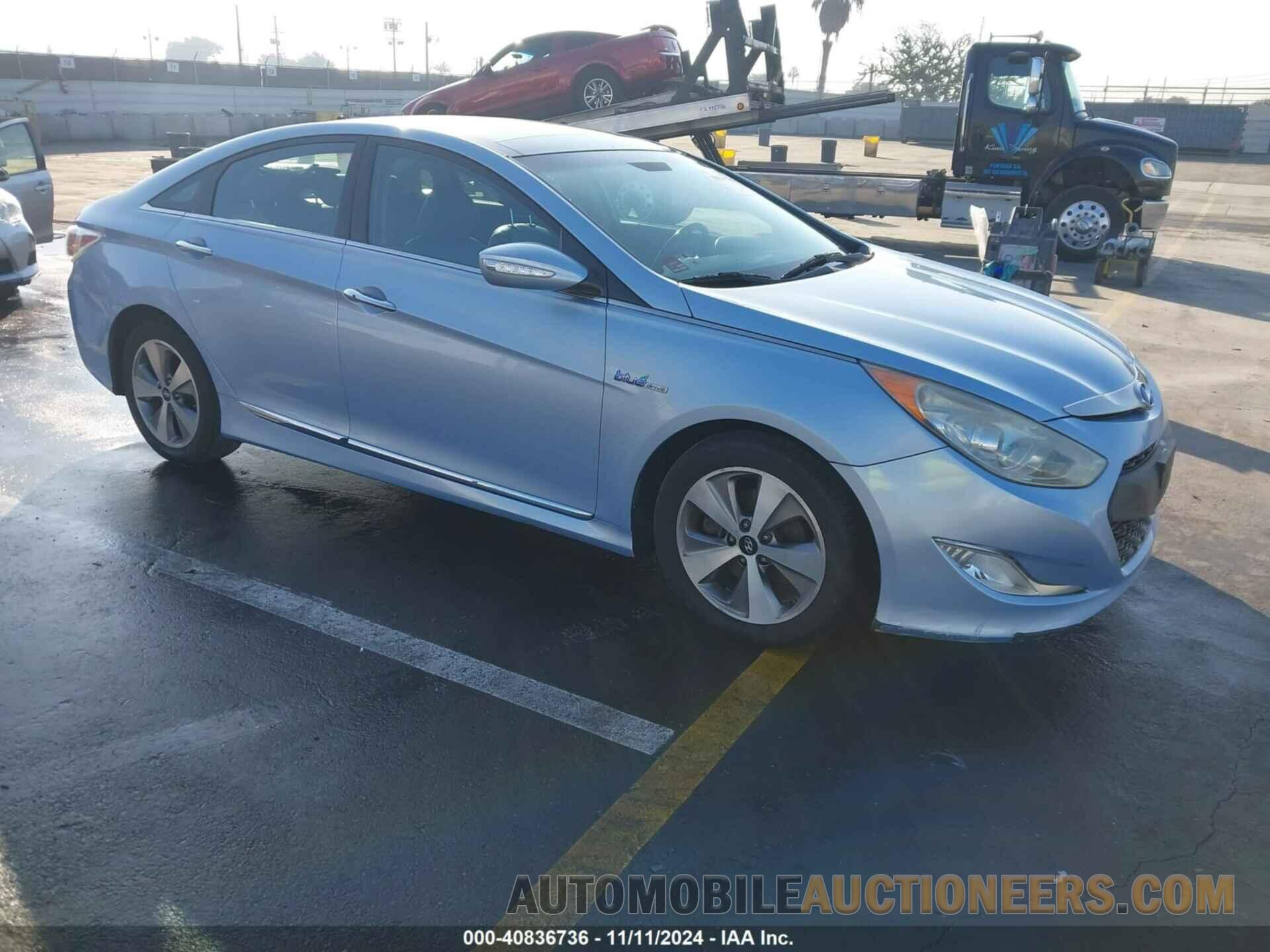 KMHEC4A42BA000256 HYUNDAI SONATA HYBRID 2011