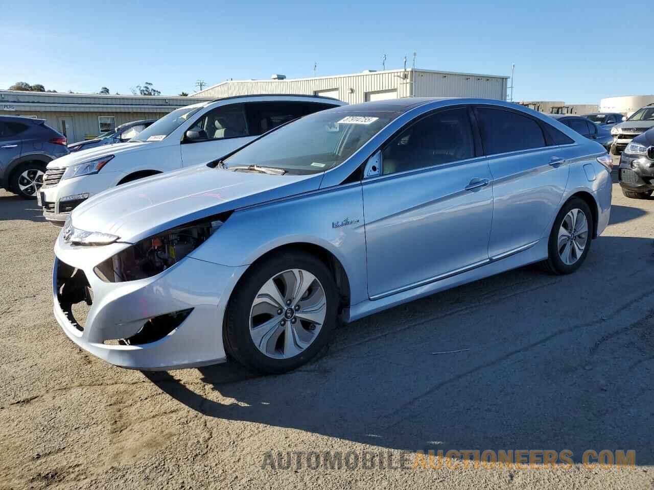 KMHEC4A42DA079818 HYUNDAI SONATA 2013