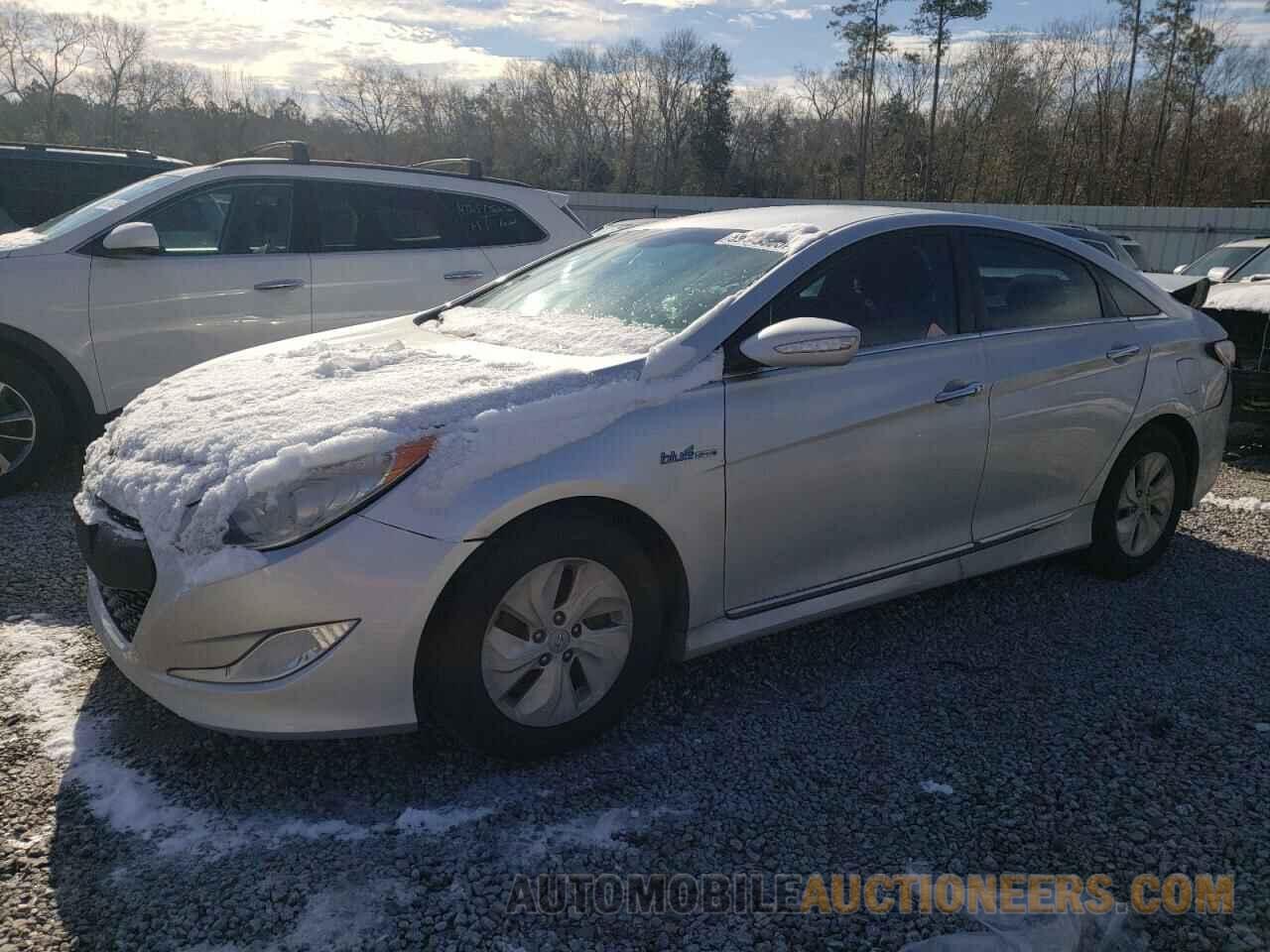 KMHEC4A42FA135727 HYUNDAI SONATA 2015