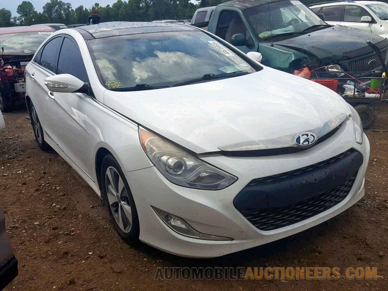 KMHEC4A44BA016507 HYUNDAI SONATA 2011