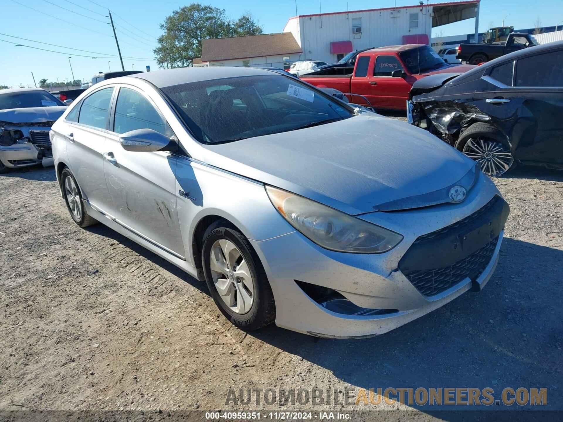 KMHEC4A44DA067119 HYUNDAI SONATA HYBRID 2013