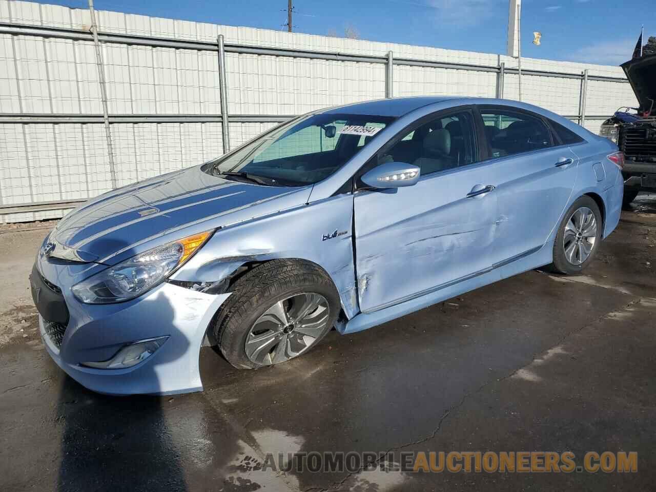 KMHEC4A44DA090402 HYUNDAI SONATA 2013