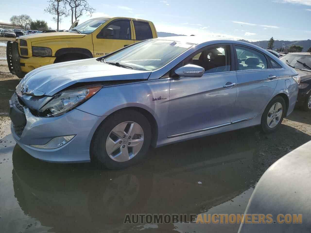 KMHEC4A45CA045533 HYUNDAI SONATA 2012