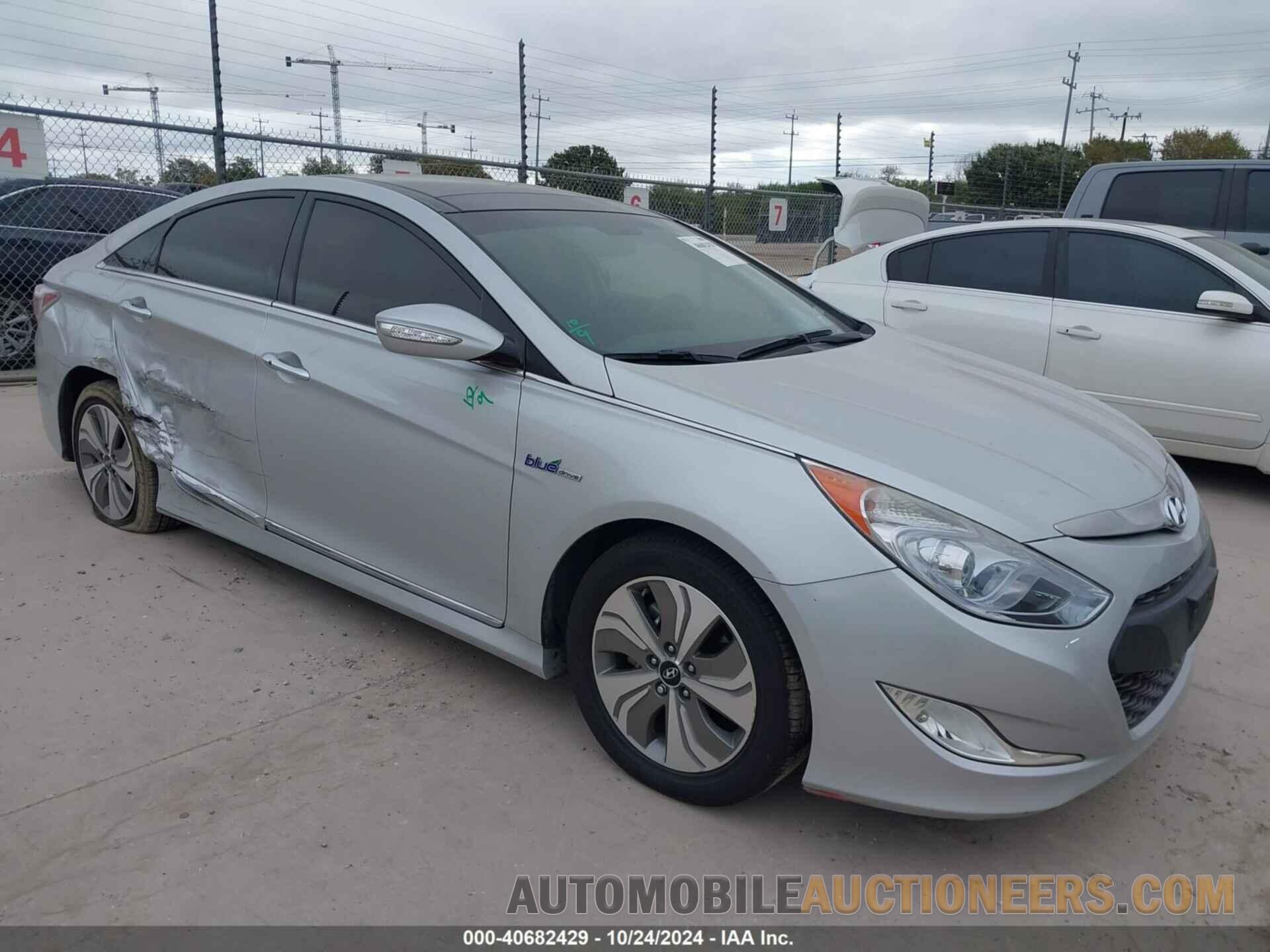 KMHEC4A45FA119487 HYUNDAI SONATA HYBRID 2015