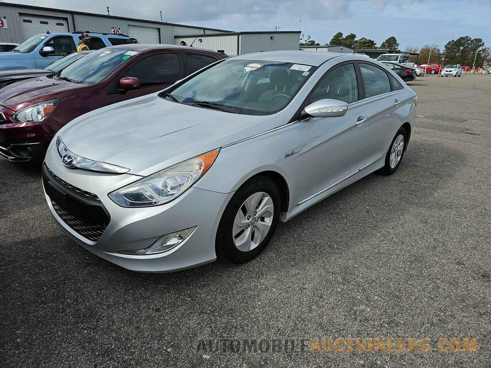 KMHEC4A45FA123118 Hyundai Sonata 2015