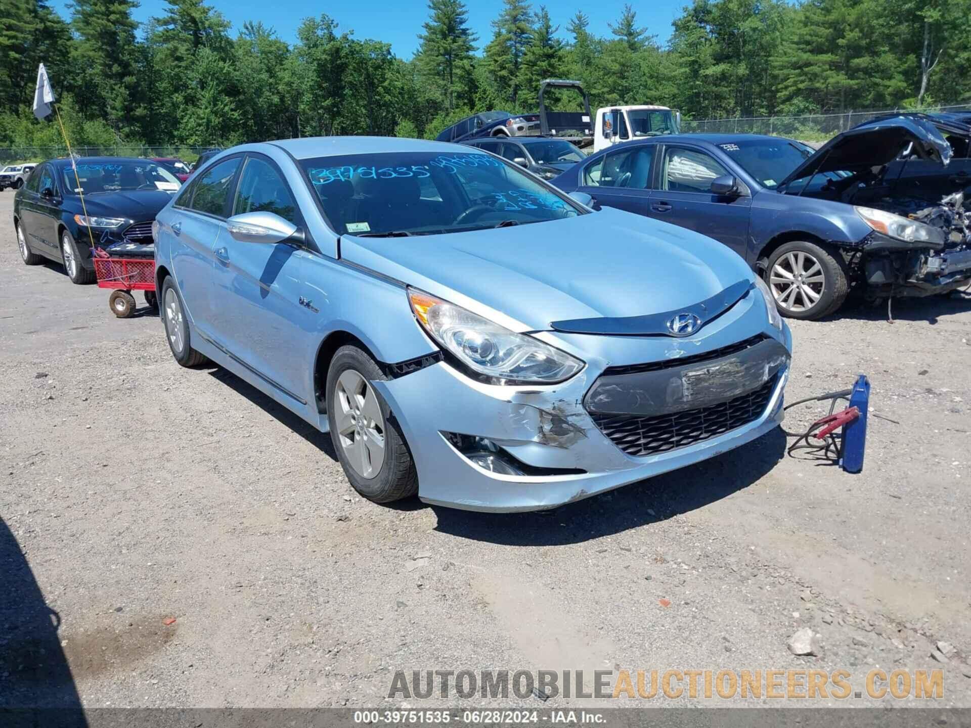 KMHEC4A46BA005296 HYUNDAI SONATA HYBRID 2011