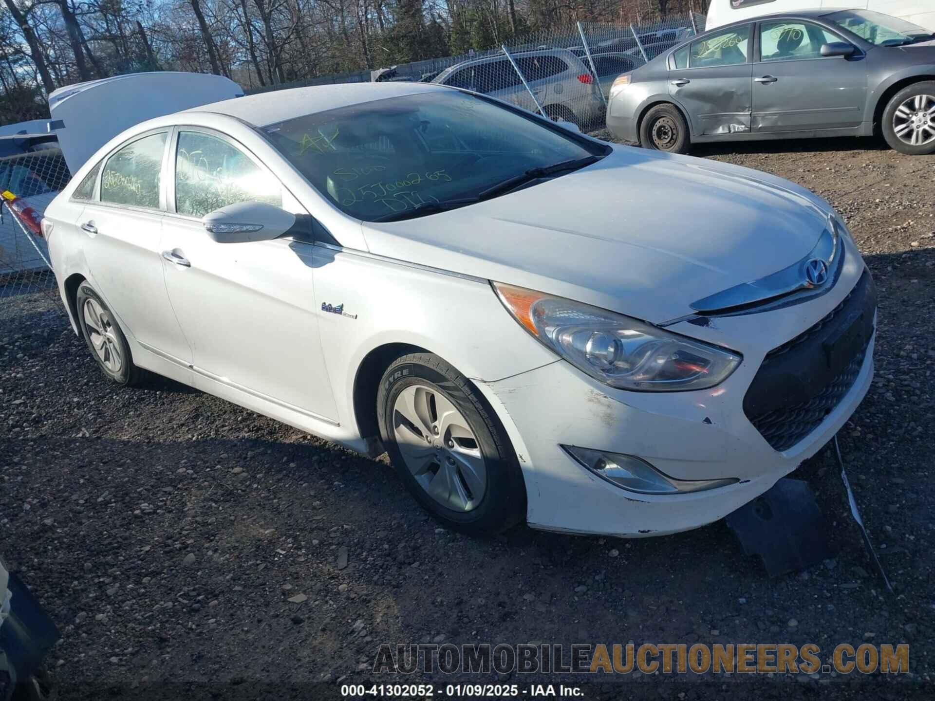 KMHEC4A46DA071365 HYUNDAI SONATA HYBRID 2013