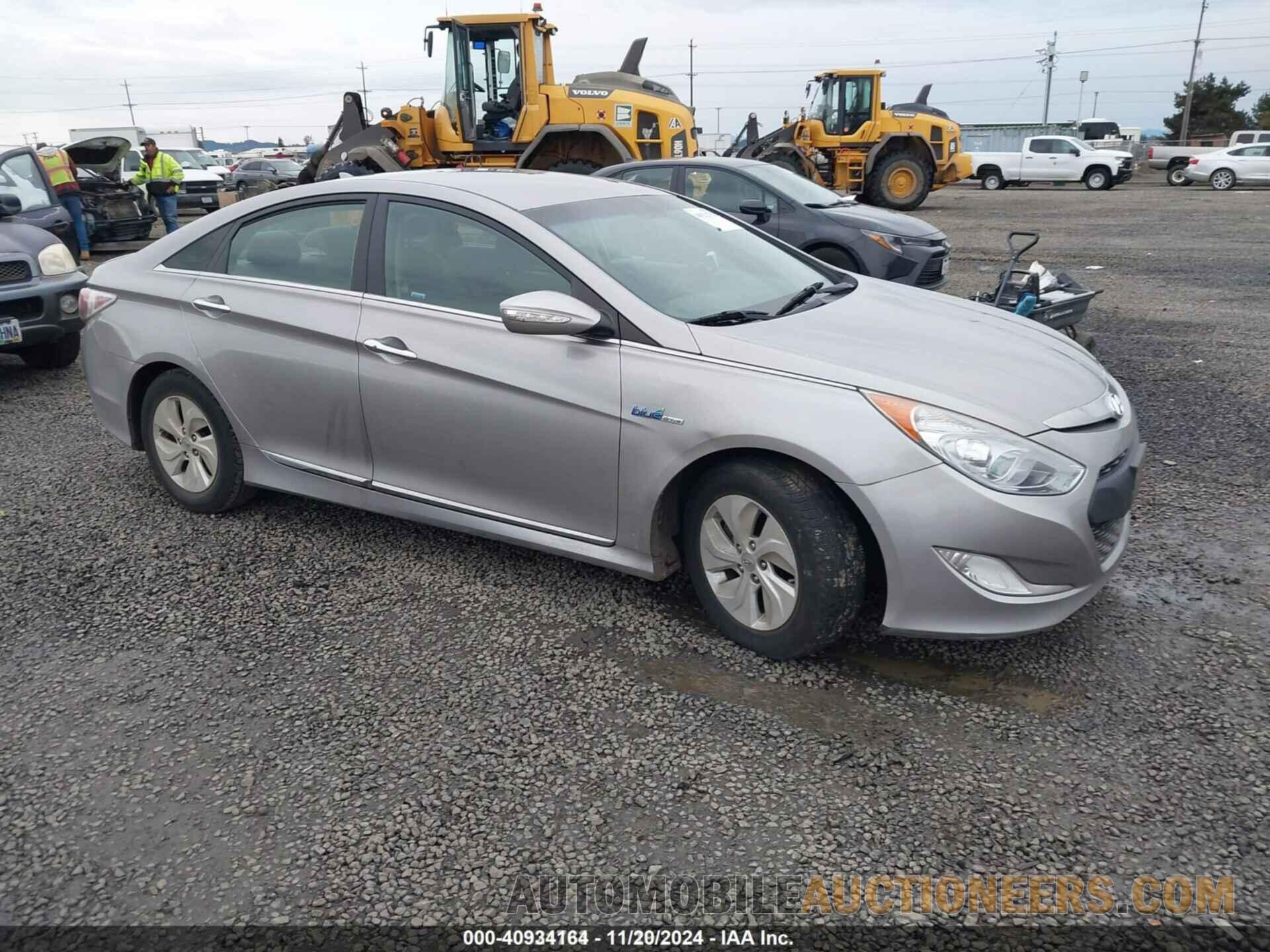 KMHEC4A46DA099232 HYUNDAI SONATA HYBRID 2013