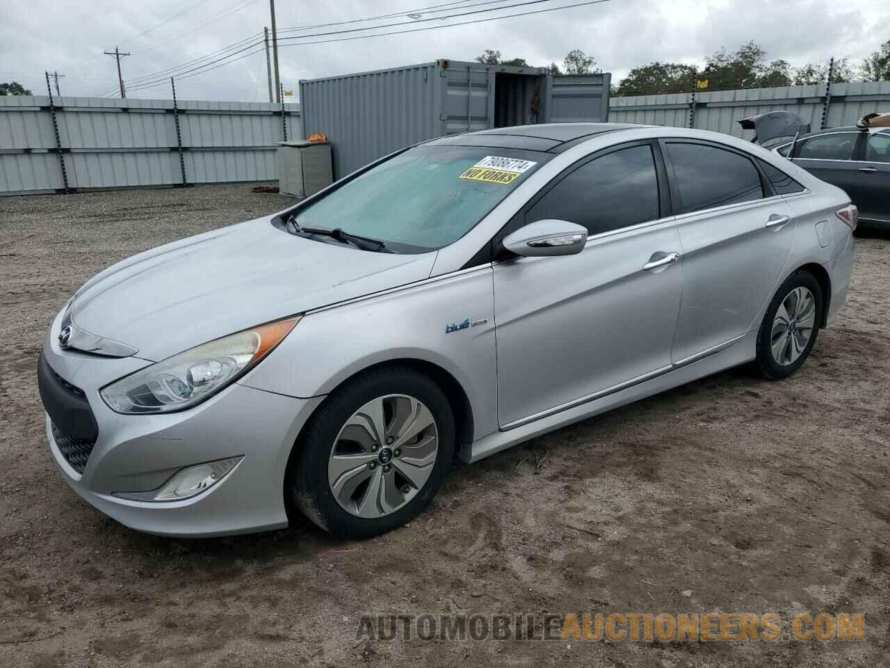 KMHEC4A46FA136637 HYUNDAI SONATA 2015