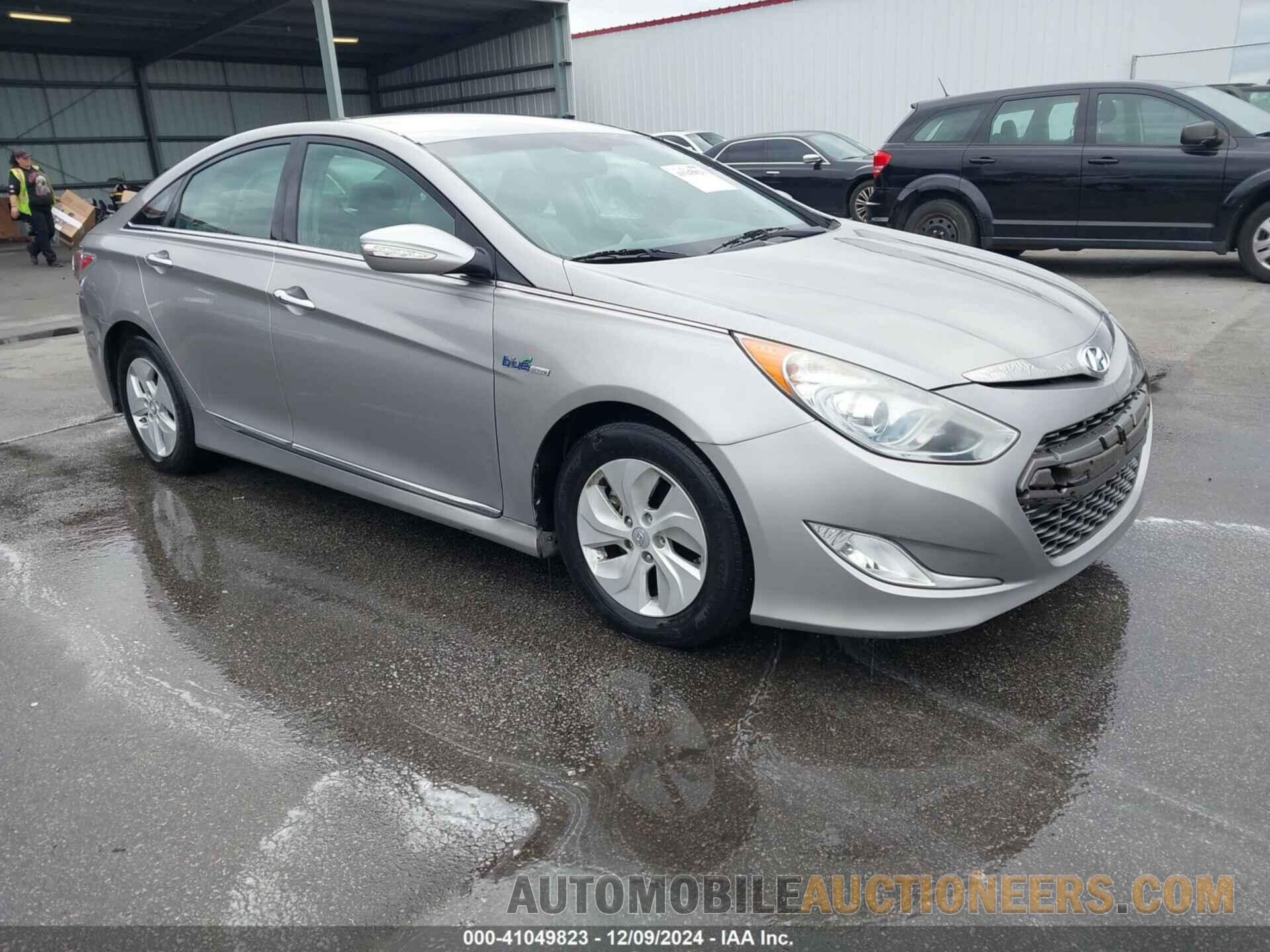 KMHEC4A47CA027700 HYUNDAI SONATA HYBRID 2012