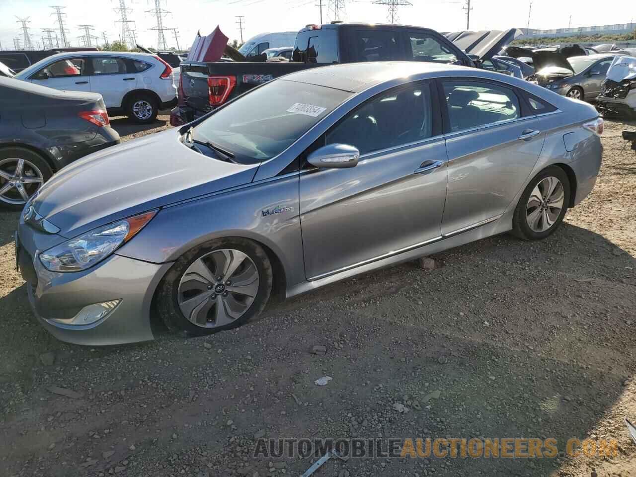 KMHEC4A47FA125369 HYUNDAI SONATA 2015